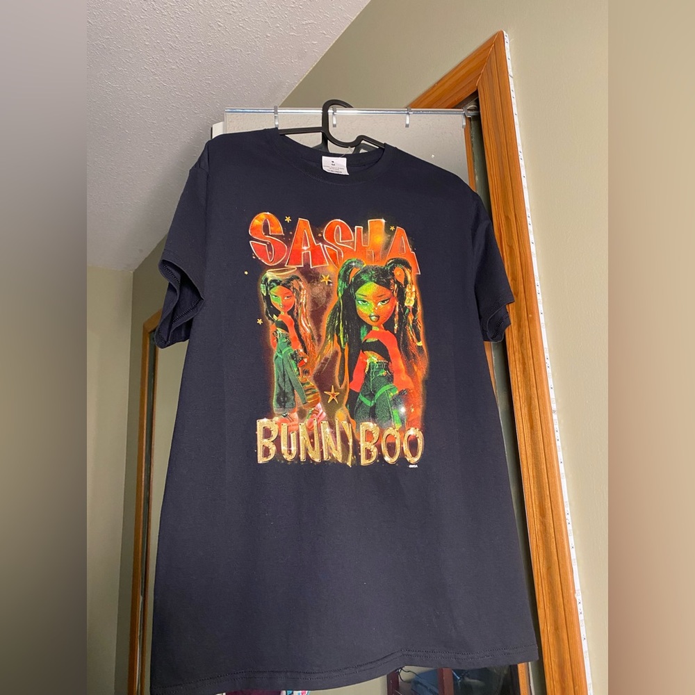 NEW Bratz Black Graphic Tee (w/o tag)
